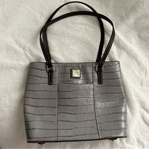 Like New Dooney & Bourke Grey Crocodile Lexington Tote
